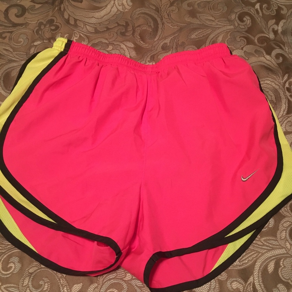 women’s nike shorts!